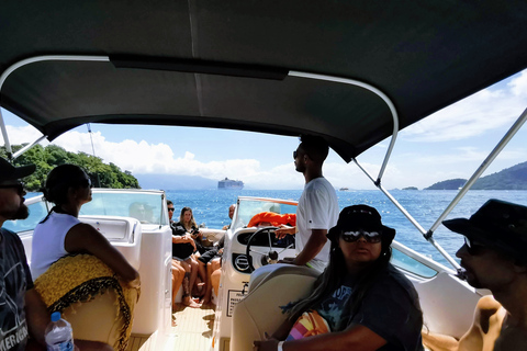 Ilha Grande: 7h Speedboat Tour Paradiesinseln von Angra