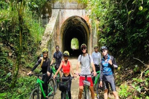 Medellín: Ganztägige Mountainbike-Tour mit Mittagessen