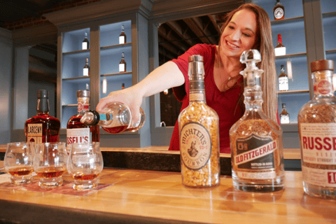 Louisville: Bourbon tasting at the Frazier Museum