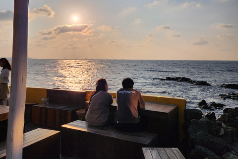 Jeju-eiland: aanpasbare privétour met auto van een hele dagTour per busje (tot 7 personen)