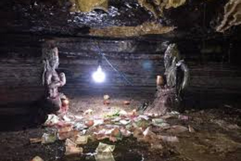 Pokhara: excursão particular a Mahendra, Gupteshwor Mahadev e Bat CavePokhara: visita guiada a Mahendra, Gupteshwor Mahadev e Bat Cave