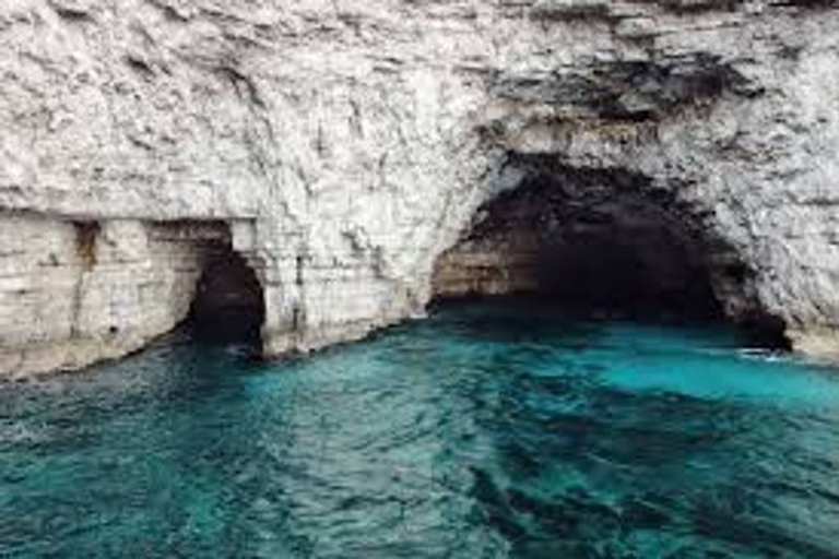 Malta: Gozo Jeep Safari and Comino Blue Lagoon Cruise Malta: Gozo Jeep Safari & Comino/ Blue Lagoon Cruise