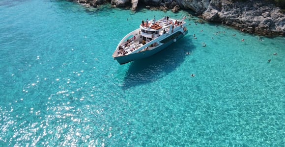 From Lefkimmi: Paxos, Antipaxos & Blue Caves Speedboat Tour