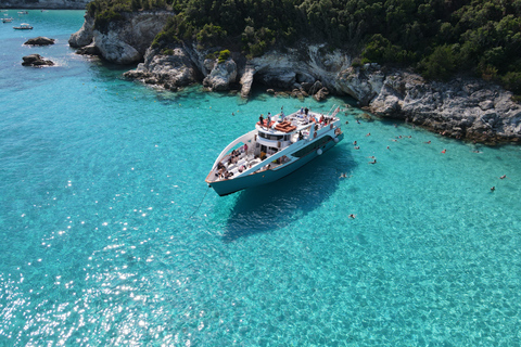 Desde Lefkimmi: Paxos y Antipaxos con visita a la Cueva del MarDesde Lefkimmi: Excursión en barco por Paxos y Antipaxos con cueva marina