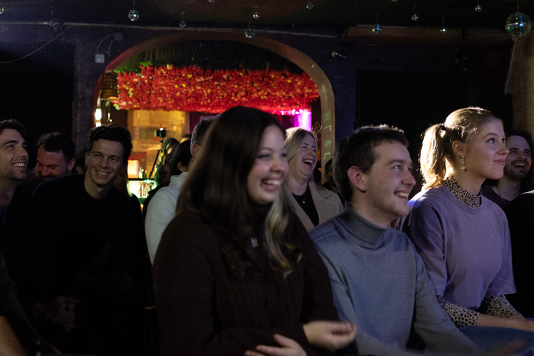 Berlin: Dark Humor Comedy Show em inglês no Kara Kas Bar