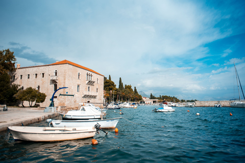 Split: Private tour to Salona, Vitturi castle and Trogir