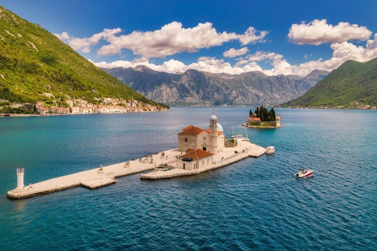 Kotor: Prywatna wycieczka z przewodnikiem po Budvie, Kotorze i PeraścieBudva: Budva, Kotor i Perast Prywatna wycieczka z przewodnikiem