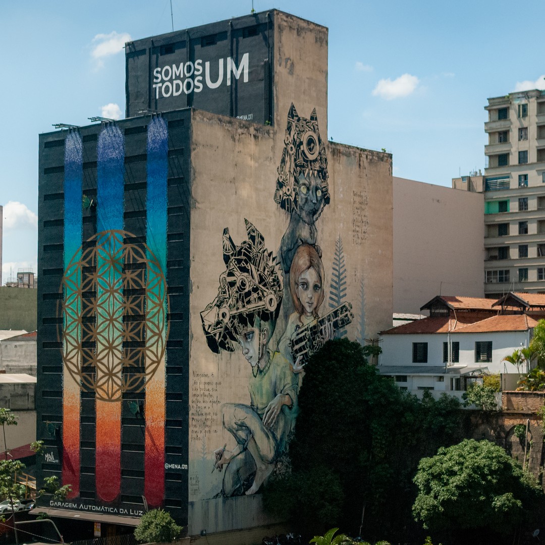 Colagem de mídia