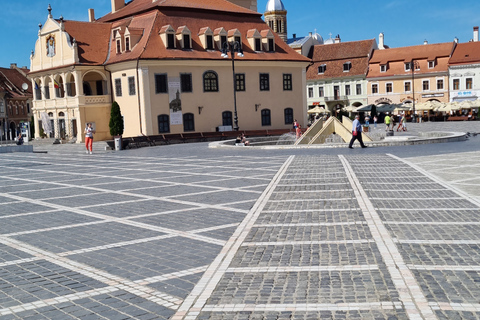 Depuis Bucarest : Visite privée de Bran, du château de Peles et de Brasov