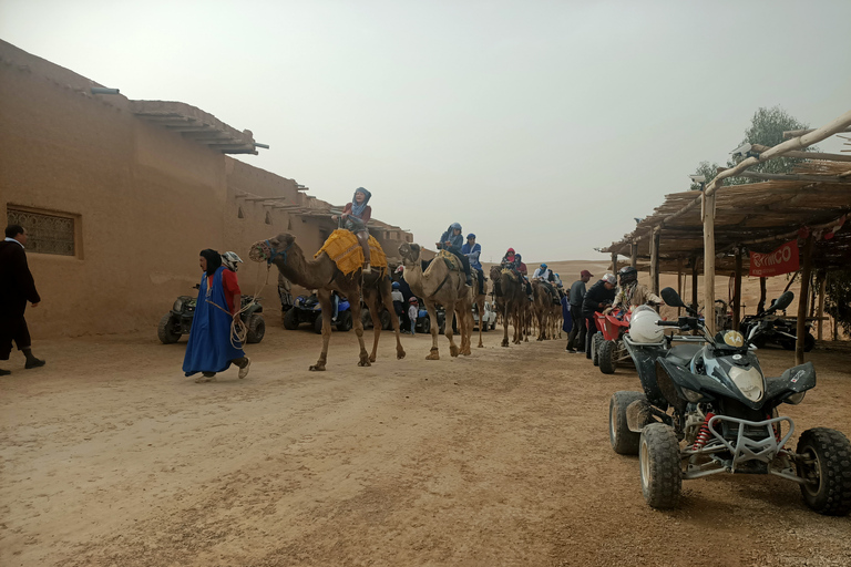 Passeio de quadriciclo no deserto de Agafay