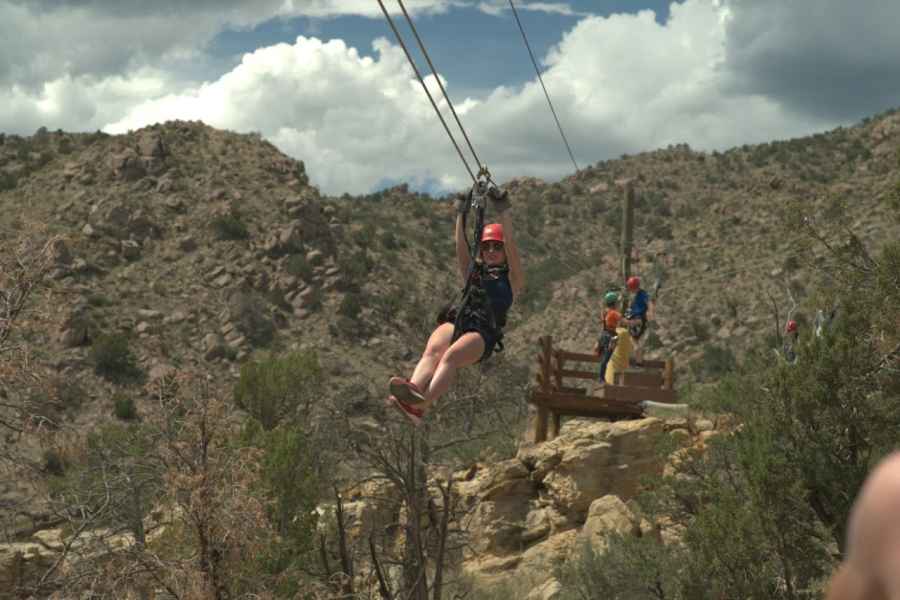 Cañon City: Royal Gorge 11-Line Extreme Zipline Experience. Foto: GetYourGuide