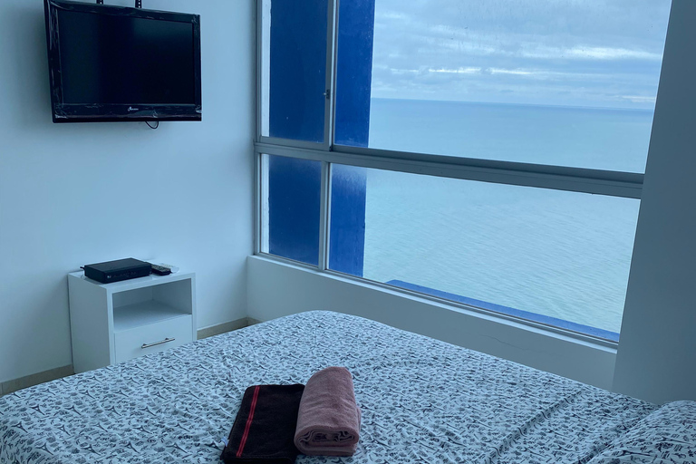 Esmeraldas: Tonsupa Apartamento frente al mar con jacuzzi