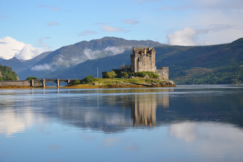 Desde Glasgow: 2 días Eilean Donan, Loch Ness y GlenfinnanExcursión con alojamiento en habitación individual