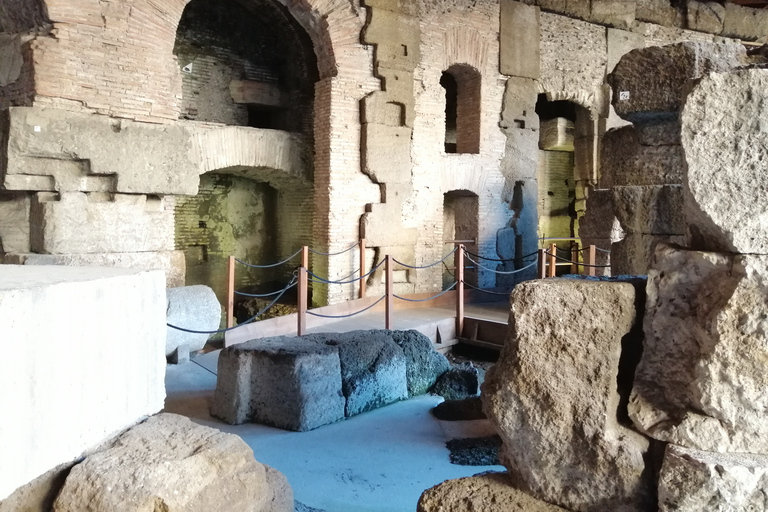 Rome : Visite exclusive du Colisée souterrain et du Forum romain