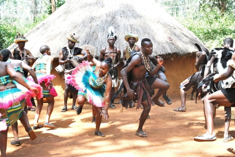 Ab Nairobi: Bomas of Kenya Cultural Dance Tour und ShowKulturelle Tour zu den Bomas von Kenia in Nairobi am Nachmittag