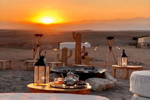 Pod gwiazdami: magiczny wieczór na pustyni Agafay