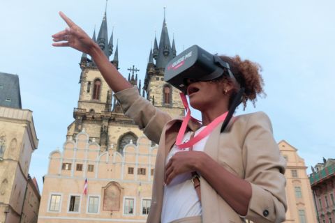 Prague: Immersive Walking Tour with Virtual Reality