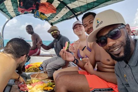 Riserva Marina dell'Atollo di Mnemba: tour con snorkeling