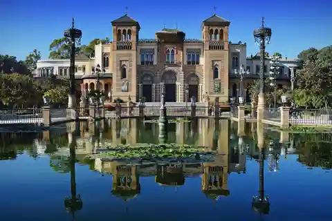 Sevilla: 4 Uur privé wandeltour met gids door paleizen