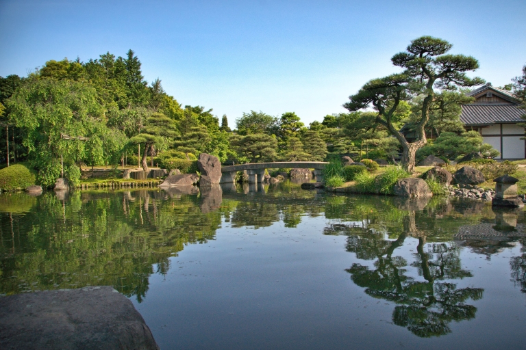 Von Osaka aus: Burg Himeji, Kokoen Garten & Tempelbesuch