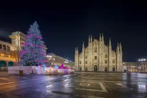 Christmas Time in Milan Walking Tour