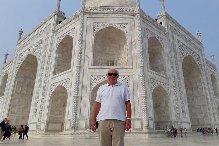 Agra: Full Day Private City guided Tour Tour with AC Car, Driver, Guide, Entrance and Lunch