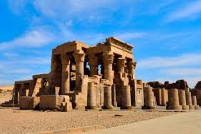 Desde El Cairo : 12 días a Pirámides, Luxor, Asuán y Oasis