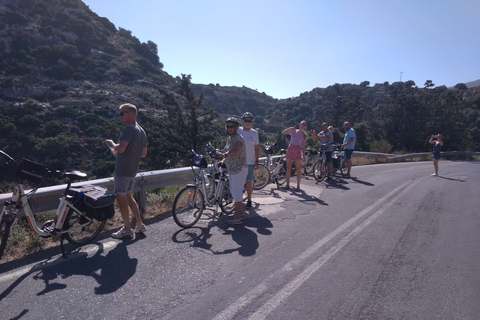 Creta: tour en bicicleta eléctrica por el monasterio de Arkadi con almuerzo