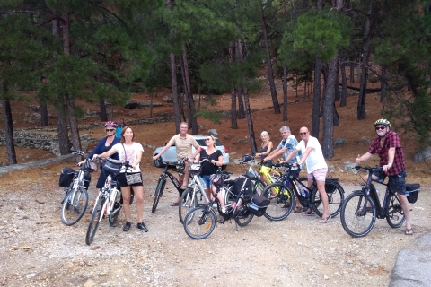 De Réthymnon: visite guidée en vélo électrique dans les gorges de Myli avec déjeuner