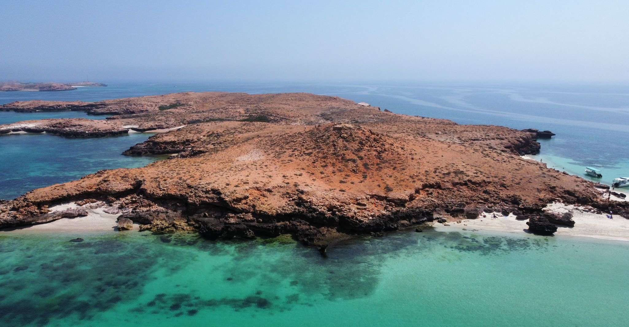 Muscat, Daymaniat Islands Snorkeling Tour avec des rafraîchissements - Hizvo