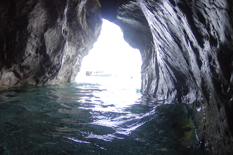 Rhodos-stad: RIB-cruise met snacks en drankjesOntmoetingspunt in Rhodos-stad