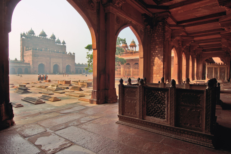 Agra: Private Taj Mahal & Agra Fort Tour mit Fatehpur SikriAlles Inklusive