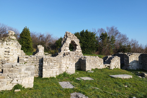 Wycieczka do starożytnej Salony i średniowiecznego Trogiru z lokalnym historykiemWycieczka po starożytnej Salonie i średniowiecznym Trogirze