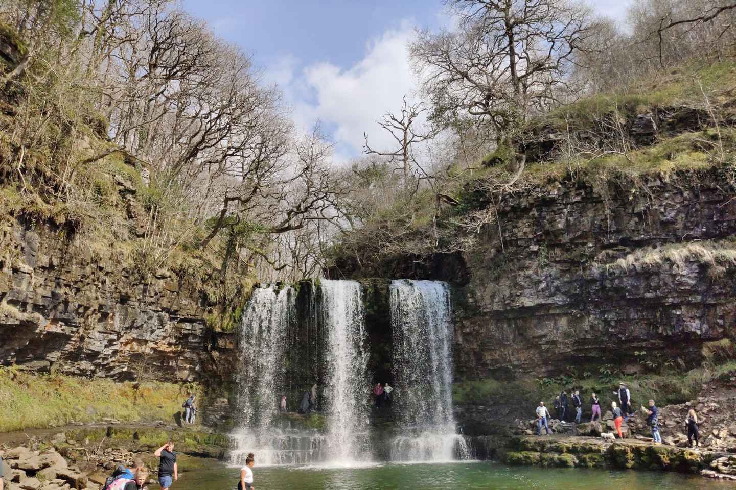 From Cardiff: Guided Hike to 8 Waterfalls in Brecon Beacons