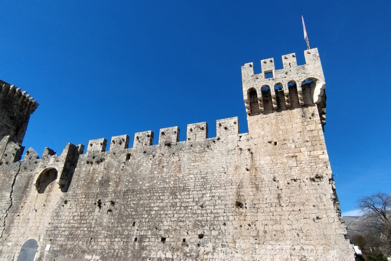 Antike Salona & mittelalterliches Trogir Tour mit lokalem HistorikerAntike Salona & mittelalterliche Trogir Geschichte Tour