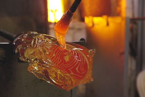 Murano: Experience Glass Blowing at Gino Mazzuccato Factory Murano: Glass Blowing Workshop at Gino Mazzuccato Factory