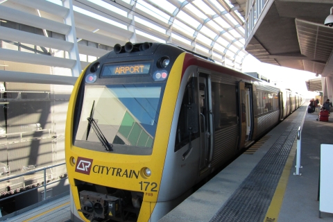 Brisbane Domestic Airport (BNE): Trein van of naar NerangEnkele reis van Nerang naar de binnenlandse luchthaven van Brisbane (BNE)
