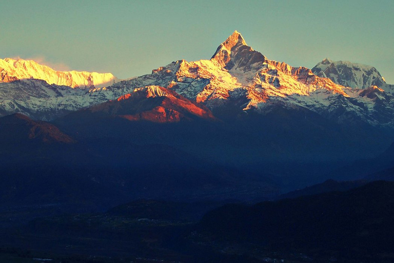 Pokhara: privéwandeling Peace Pagoda & boottocht in Phewa Lake