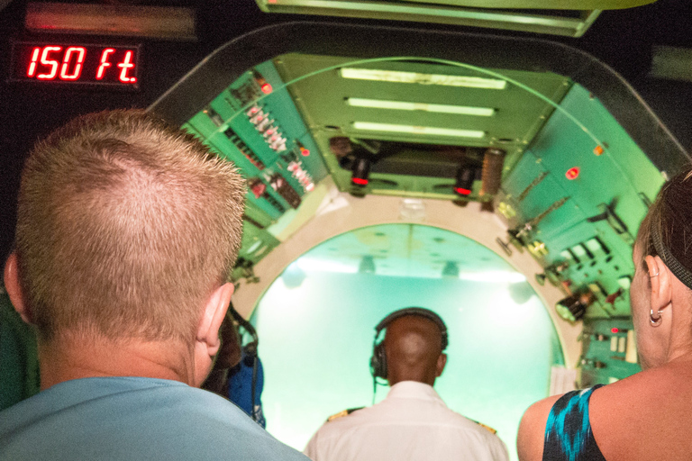 Bridgetown: Submarine Guided Night Tour