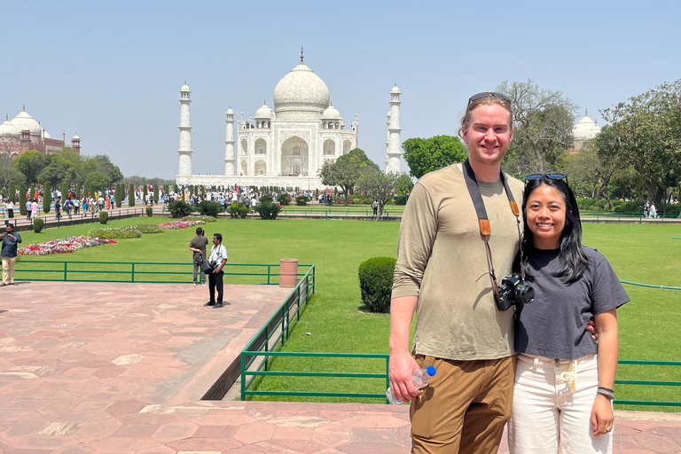 Från Delhi: Taj Mahal soluppgång &amp; Agra dagstur med transferPrivat tur från Delhi med endast bil, förare och guide