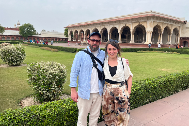 Delhi: Sunrise Taj Mahal en Agra Fort Groepstour