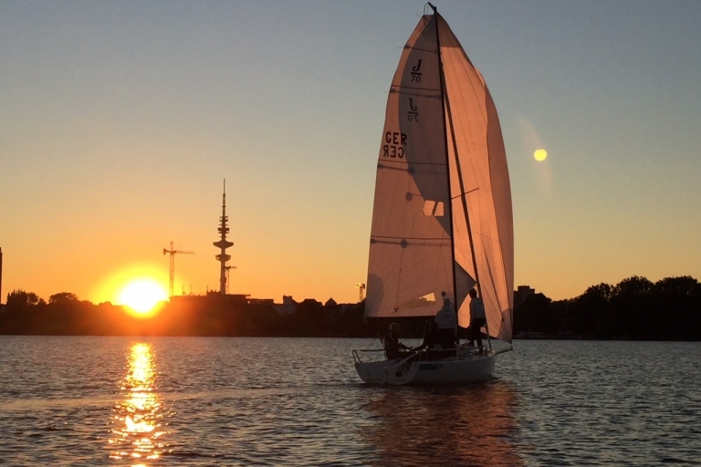 Hamburgo: Crucero en velero por el río Alster con Sundowner