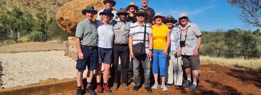 Visite d'une jounée des chaînes de montagnes de l'ouest et de l'est de MacDonnell - petit groupe