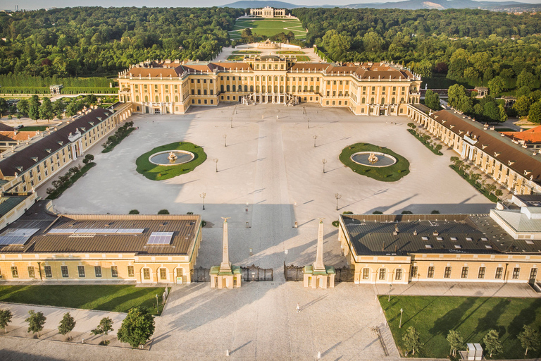 Wenen: toegangsticket Schönbrunn-paleis met lunchWenen: lunch en toegang tot Schönbrunn