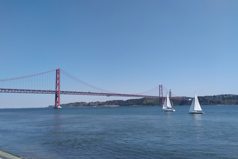 Depuis Lisbonne : Excursion d'une journée à Cascais à bord d'un VW d'époque