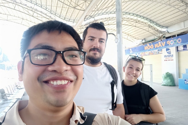 Nicht-touristische Bai Tu Long Tageskreuzfahrt ab HanoiStandard Option