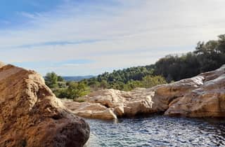 Valencia: Geführte Tour zu Wasserfällen und Höhlen mit Schwimmen