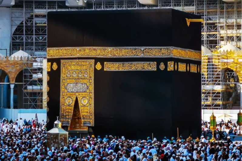 Mecca & Medina 7-Day Umrah Tour Package with Guide & Hotel