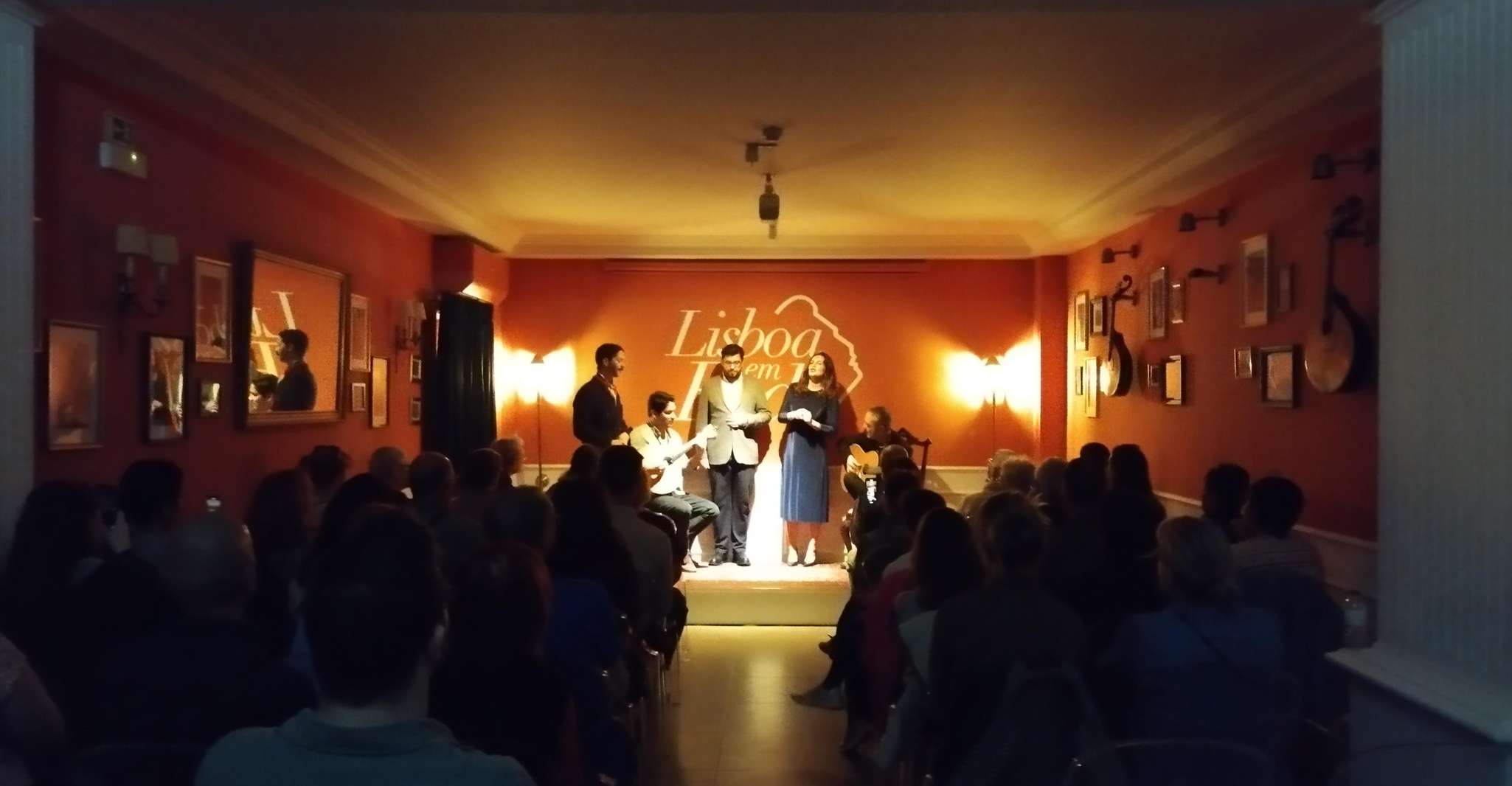 Lizbon, Port şarap ile Akşam Samimi Canlı Fado Müzik Şovu - Hizvo