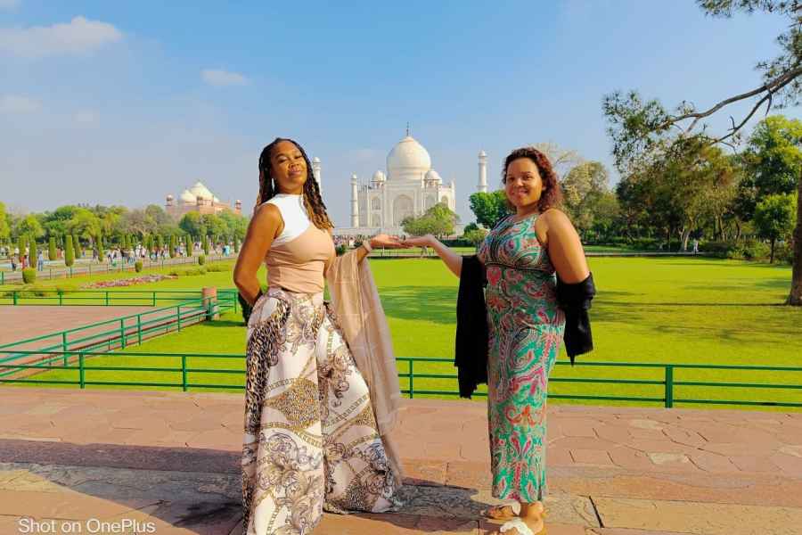 Ab Delhi: Taj Mahal & Agra Privater Tagesausflug mit Transfers